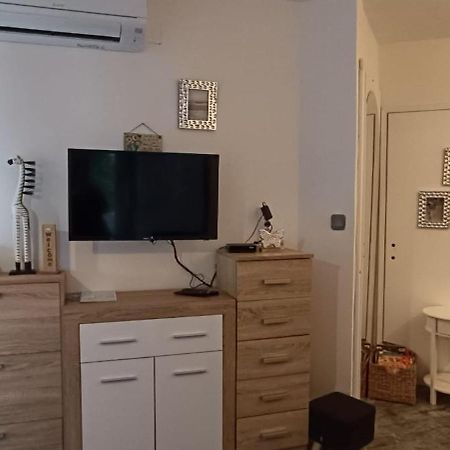 Drescher Apartments 穆泰尔岛 外观 照片
